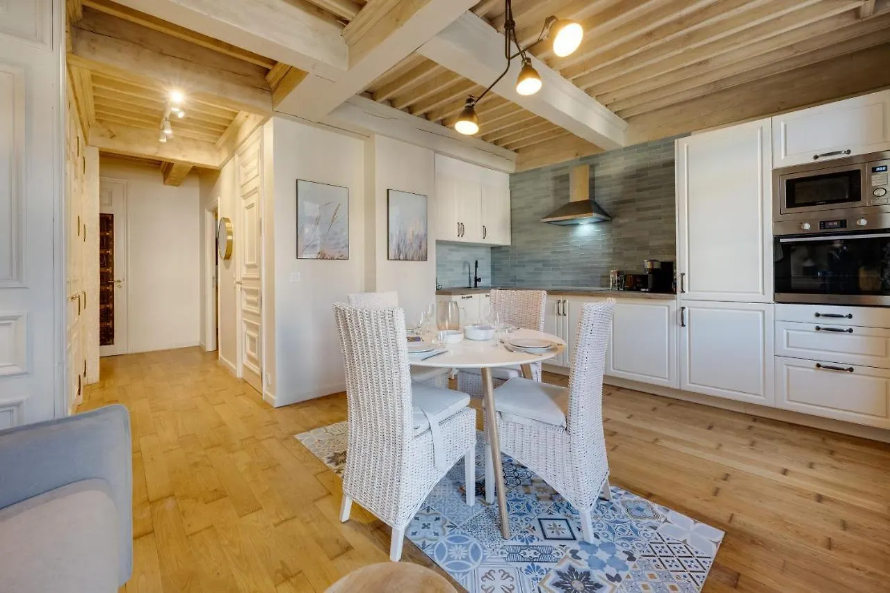 Le Balcon Perriere II - Charming Apartment With Direct View Of The Thiou Annecy